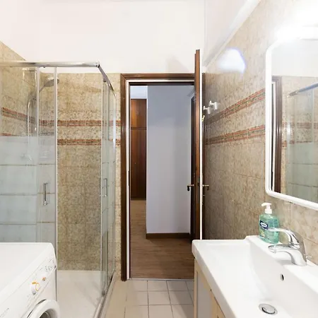 Lame, By Short Holidays * ボローニャ