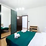 Lame, By Short Holidays * Boloňa